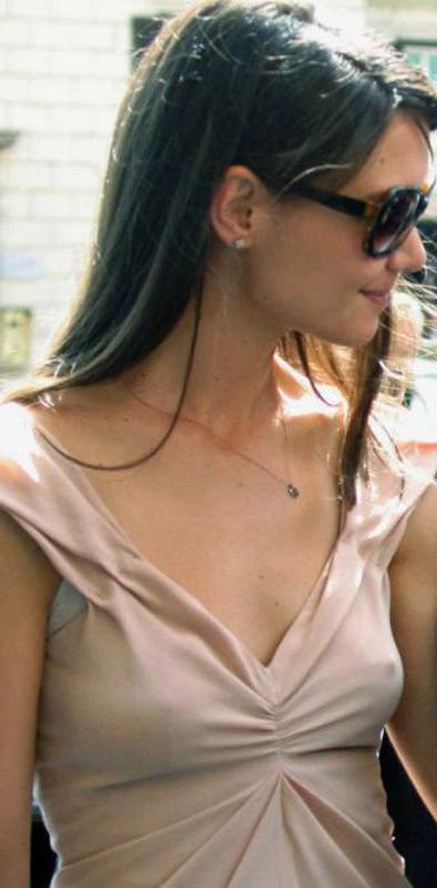 15P Katie Holmes shows her nice nude titties