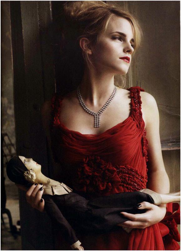 15P Emma Watson upskirt of her see thru panties