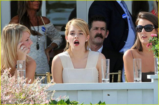 15P Emma Watson upskirt of her see thru panties