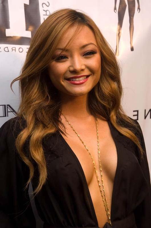 15P Celebrity Tila Teguila showin her naked body and shaved pussy