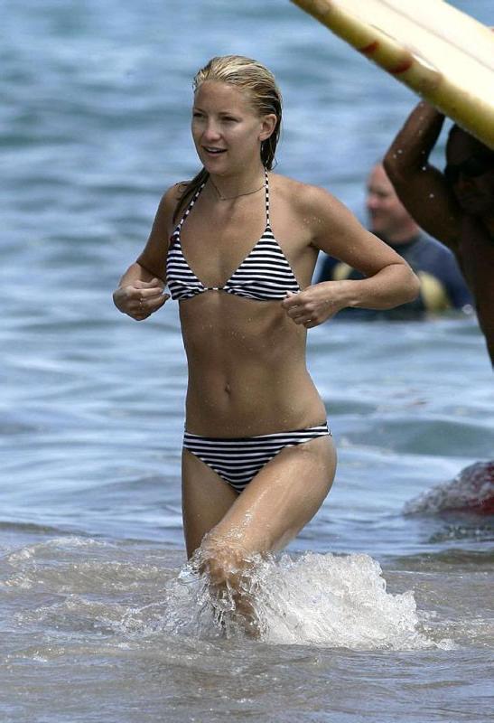 15P Celebrity Kate Hudson nice perky tits and wild dancing
