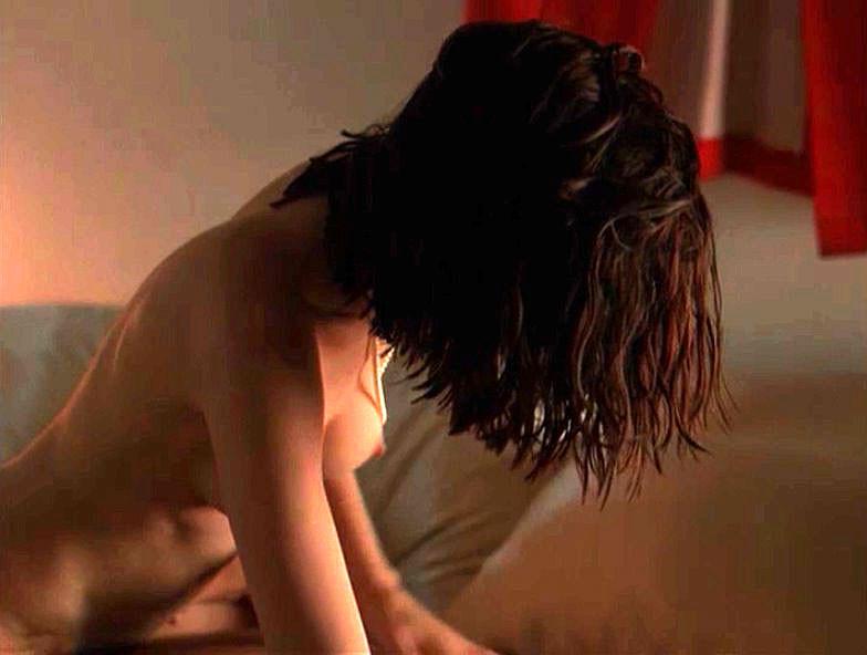 15P Madchen Amick showing her nice big tits in nude movie caps