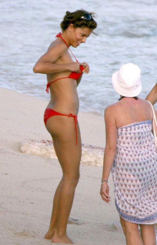 15P Celebrity Adriana Lima showing nice tits and sexy ass in thongs