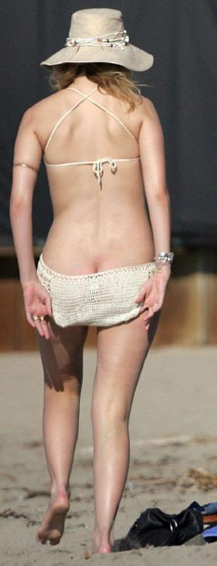 15P Celebrity Mischa Barton nice ass and see thru hard nipples