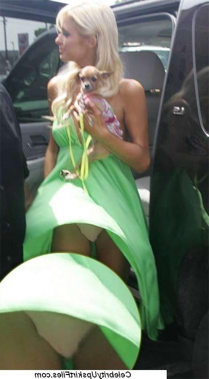 16P paris hilton showing panties in sneaky voyeur upskirt pictures