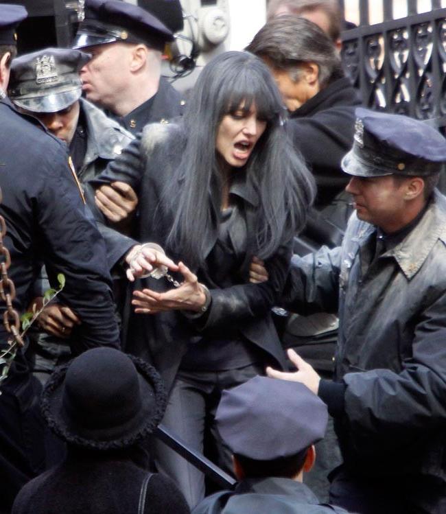 15P Celebrity Angelina Jolie totally exposed boobs and ass