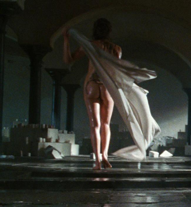 15P Celebrity Angelina Jolie totally exposed boobs and ass