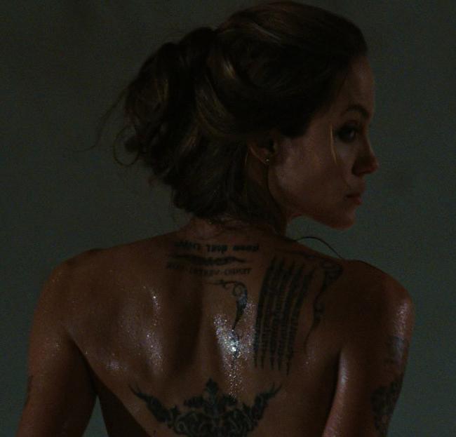 15P Celebrity Angelina Jolie totally exposed boobs and ass