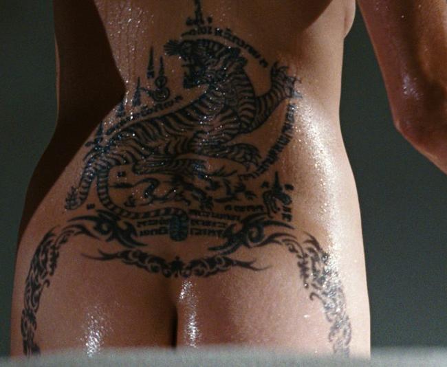 15P Celebrity Angelina Jolie completely naked ass and boobs