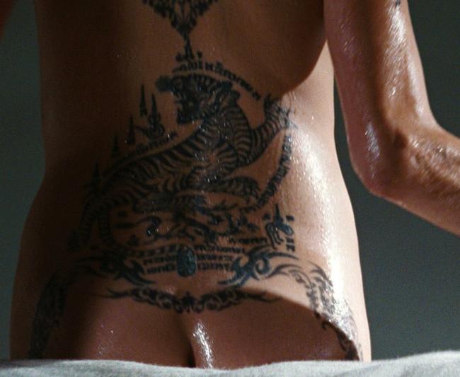 15P Celebrity Angelina Jolie completely naked ass and boobs