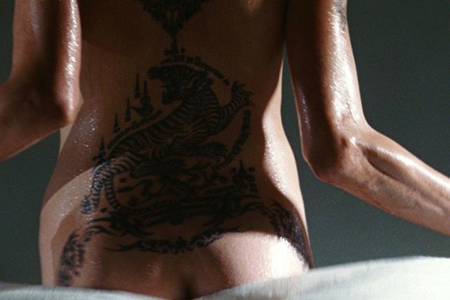 15P Celebrity Angelina Jolie completely naked ass and boobs