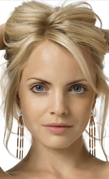 15P Celebrity Mena Suvari amazing ass in striptease