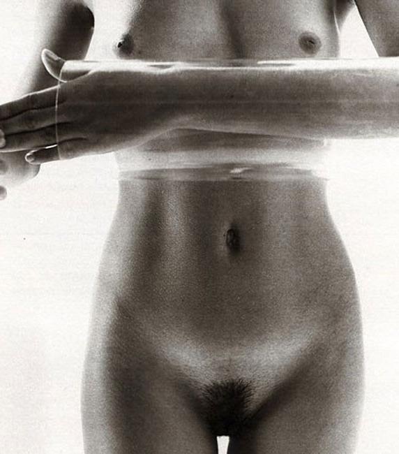 15P Great celebrity babe Adriana Lima showing her great nude body