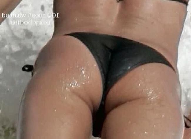 15P Celebrity Cameron Diaz great ass in white bikini