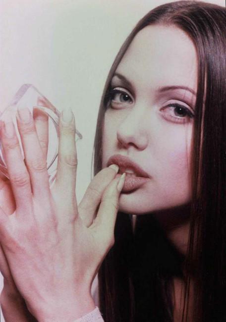 15P Celebrity Angelina Jolie sweet exposed big boobs