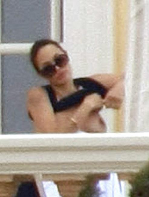 15P Celebrity Angelina Jolie totally hot nude big boobs