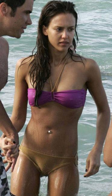 20P Celebrity Jessica Alba in sexy bikini and nice see thru nipples