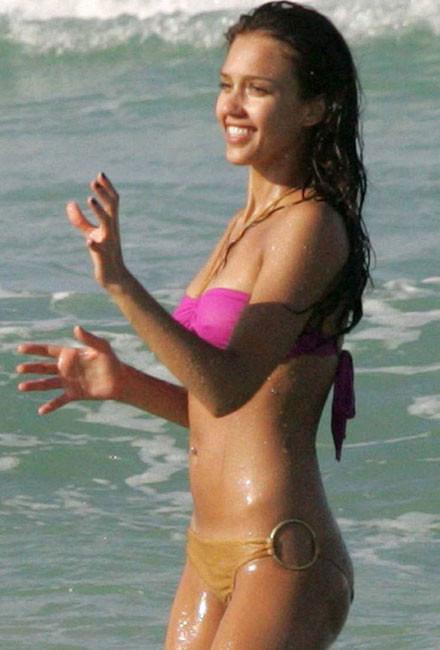 20P Celebrity Jessica Alba in sexy bikini and nice see thru nipples