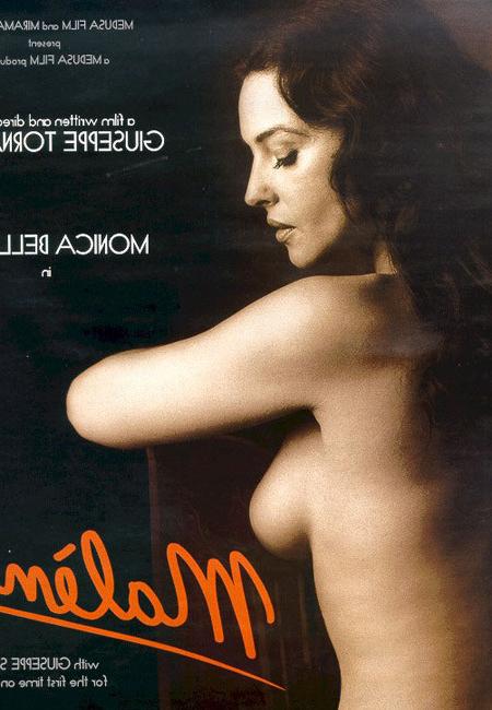 20P Celebrity Monica Bellucci naked in various sexy pictures