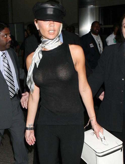16P Celebrity nasty Victoria Beckham showing her amazing nude boobs
