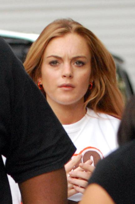 16P Celebrity Lindsay Lohan spectacular boobs and ass in bikini