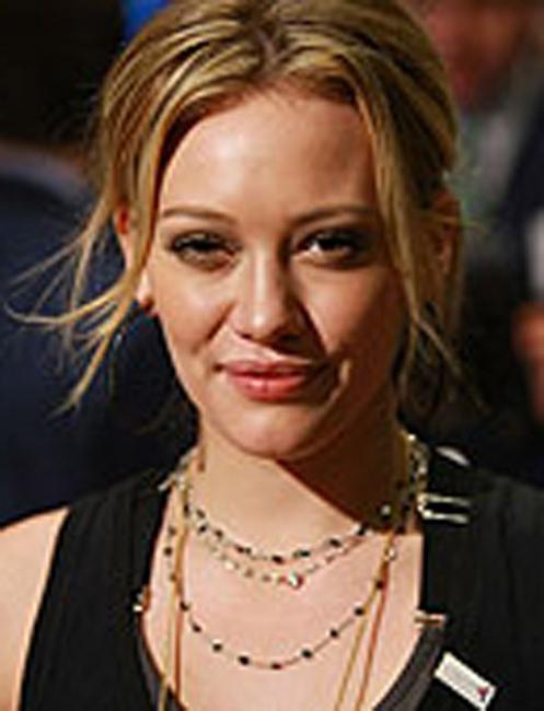 16P Celebrity beauty babe Hilary Duff nice dress and almost upskirt