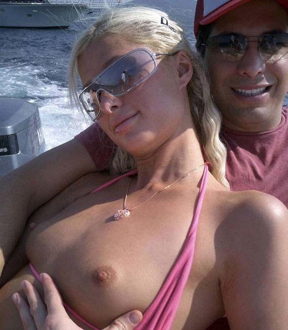 16P Celebrity attention whore Paris Hilton giving sensual blowjob