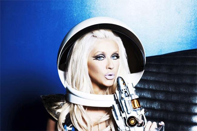 20P Celebrity Christina Aguilera exposed and showing great tits