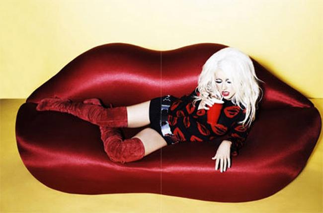 20P Celebrity Christina Aguilera exposed and showing great tits