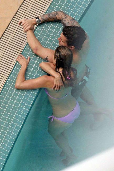 20P Amazing celebrity babe Jennifer Aniston exposed for magazines