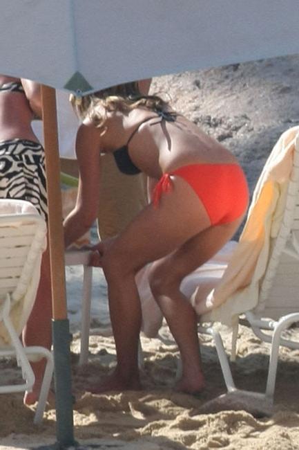 20P Amazing celebrity babe Jennifer Aniston exposed for magazines