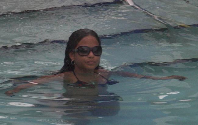 20P Sexy celebrity Cuba babe Christina Milian amazing ass