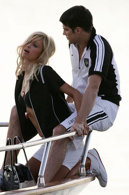 20P Celebrity blonde sweet babe Paris Hilton nipple slip