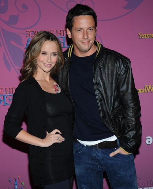 16P Jennifer Love Hewitt posing very sexy in see thru