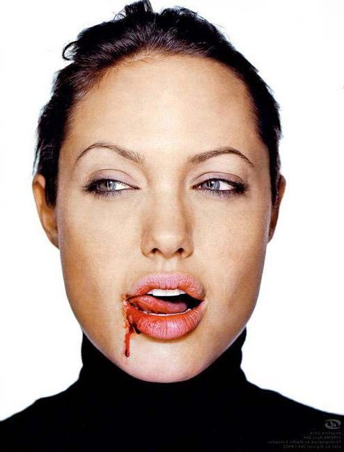 15P Celebrity actress Angelina Jolie exposed nude boobs