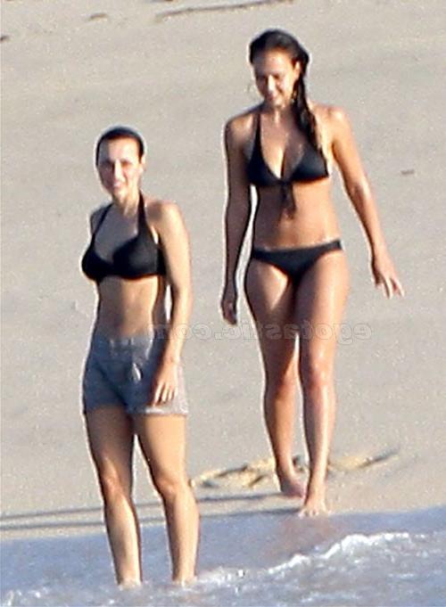 16P Jessica Alba showing her nice big tits in see thru