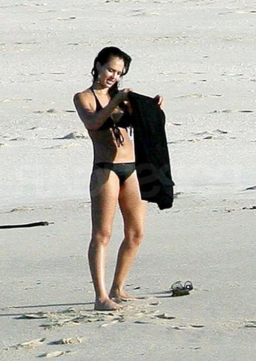 16P Jessica Alba showing her nice big tits in see thru