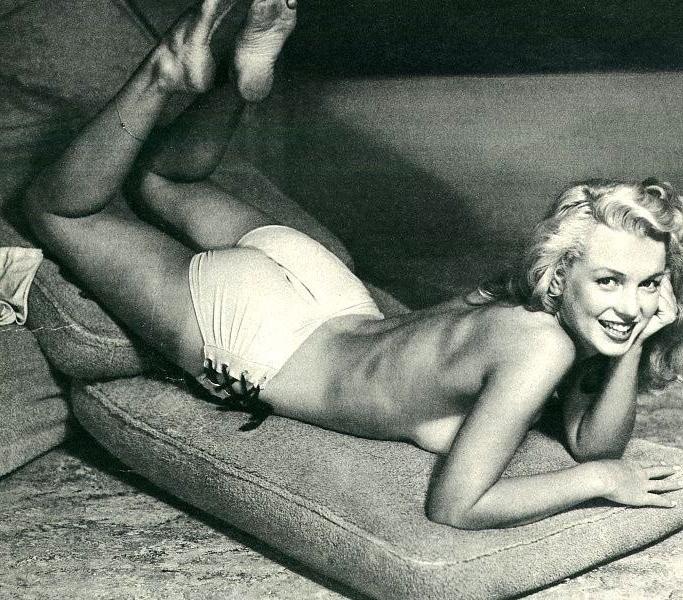 16P Marilyn monroe sucking cock in new unearthed sex tape