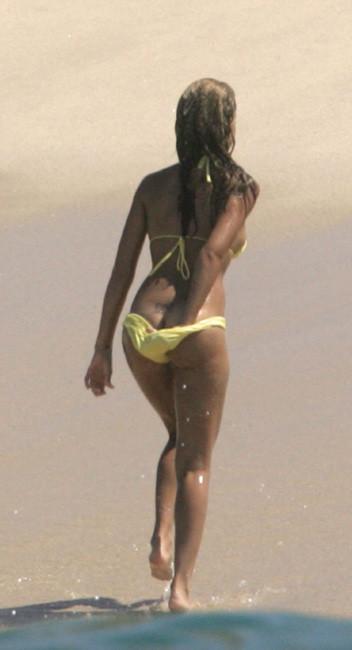15P Celebrity Jessica Alba nice see through dress and sexy nude ass