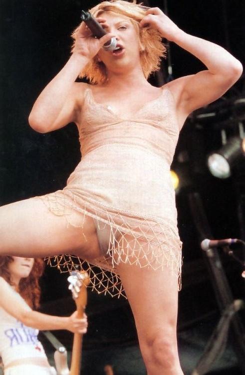 16P courtney love in upskirts and topless pics