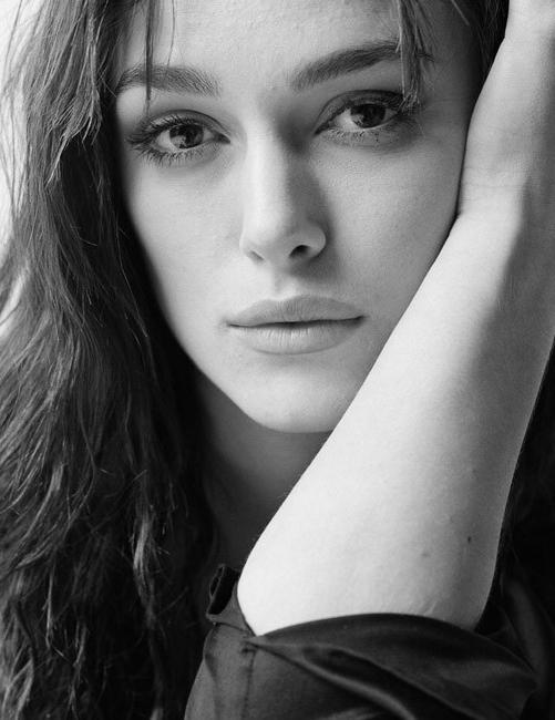 15P Celebrity actress Keira Knightley posing in very sexy lingerie