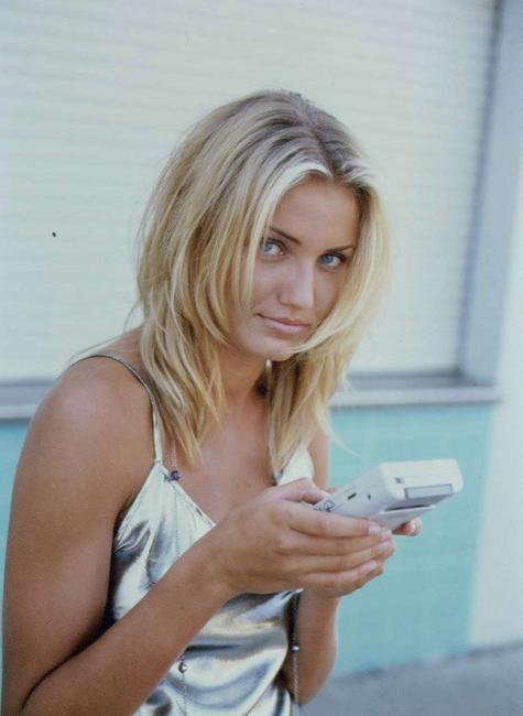 15P Celebrity sweet babe Cameron Diaz shows perky tits in nice dress