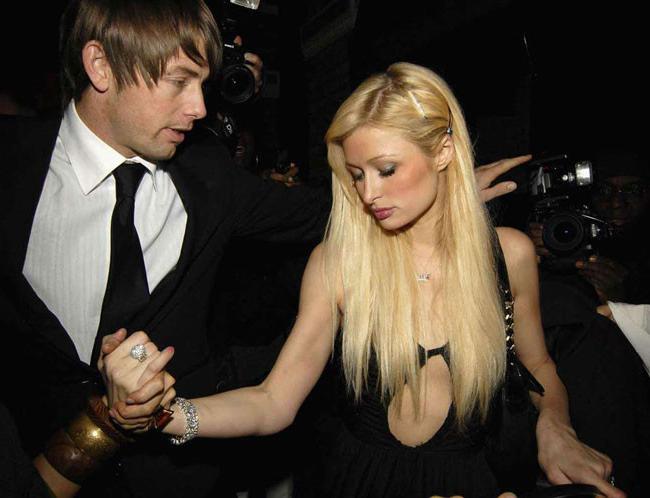 15P Celebrity Paris Hilton lookin hot and sexy in slutty stuff