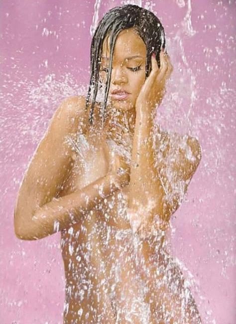 15P Black celebrity Rihanna nice nipple slip and sexy black body