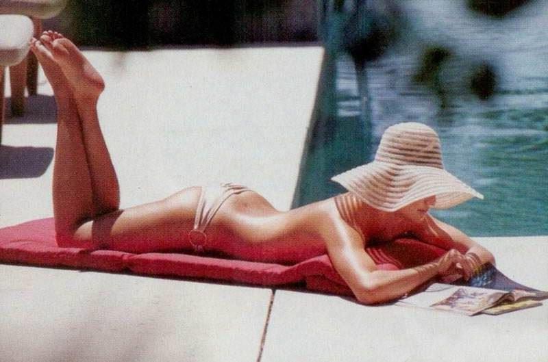 16P cameron diaz topless candids and nipple slips