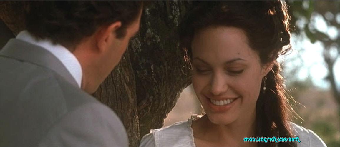 16P Angelina Jolie showing her nice big tits and fucking hard on bed