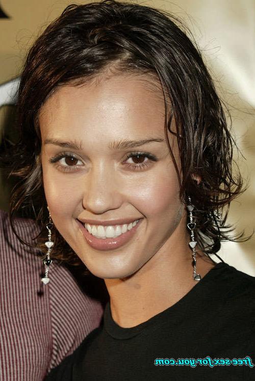 16P Jessica Alba showing her tits in see thru and fuck in water
