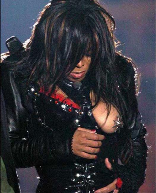 13P Celebrity Janet Jackson completely nude and hot tits in public