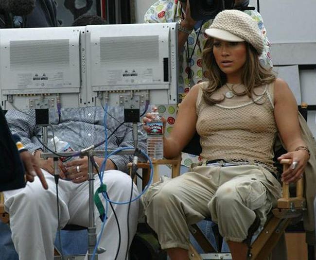 15P Celebrity Jennifer Lopez see thru and very hard nipples