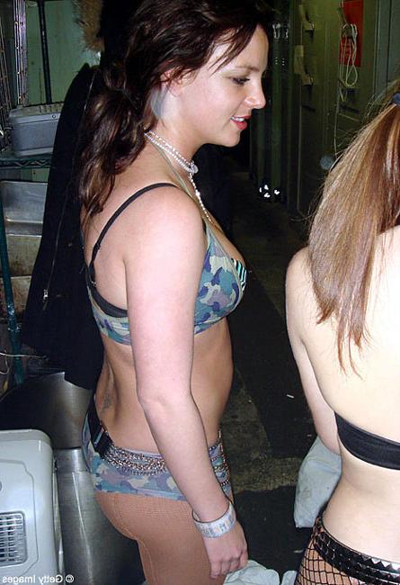 15P Sexy celebrity Britney Spears fishnet upskirt in public